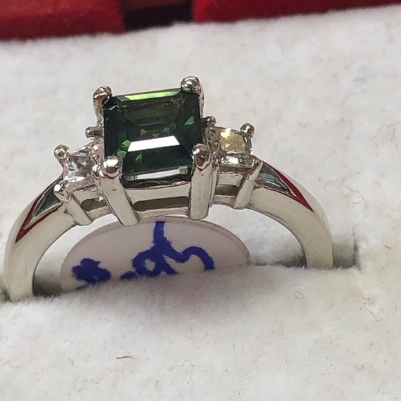 14 kt white gold , white sapphires & “Montana “rng - Picture 6 of 16